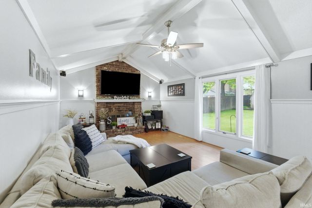 5828 Spring Oak Court, Fort Wayne, IN 46845