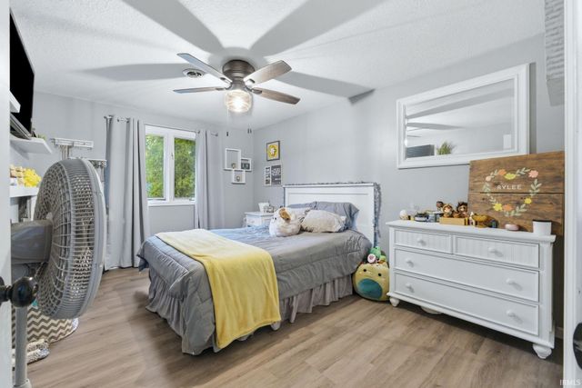 5828 Spring Oak Court, Fort Wayne, IN 46845