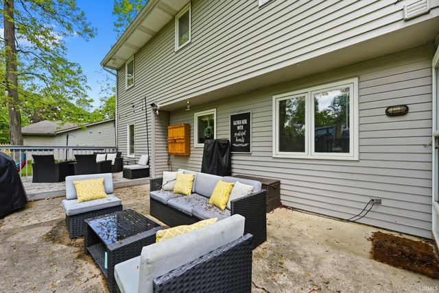 5828 Spring Oak Court, Fort Wayne, IN 46845