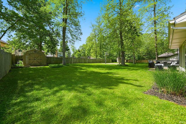 5828 Spring Oak Court, Fort Wayne, IN 46845