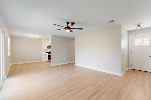 408 Blueberry HL, Austin, TX 78745