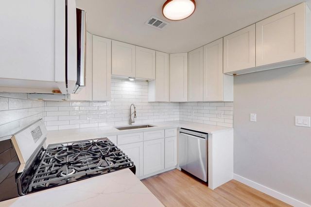 408 Blueberry HL, Austin, TX 78745