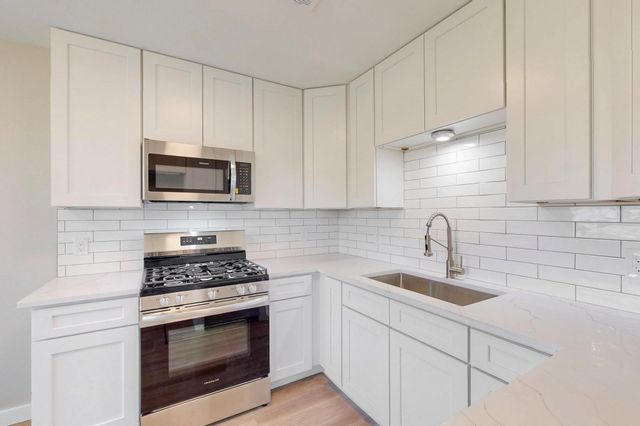 408 Blueberry HL, Austin, TX 78745