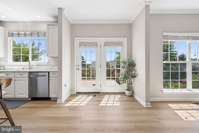 14357 FALLSMERE CIR, Gainesville, VA 20155