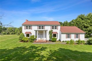 76 Saddle Ridge Drive, Hopewell Junction, NY 12533