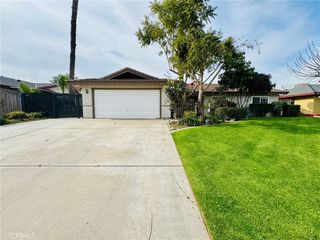 2415 Bladen, Bakersfield, CA 93309