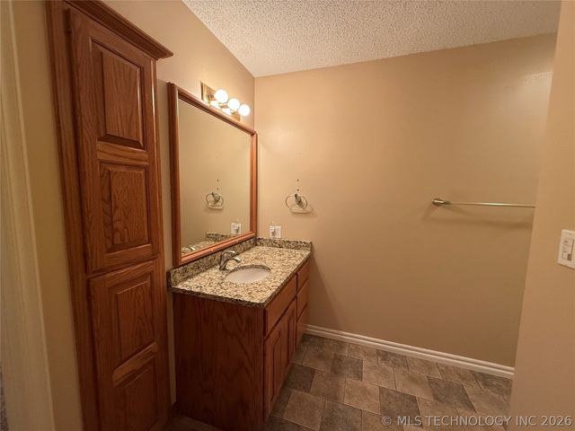 47 Poole Road, Mcalester, OK 74501