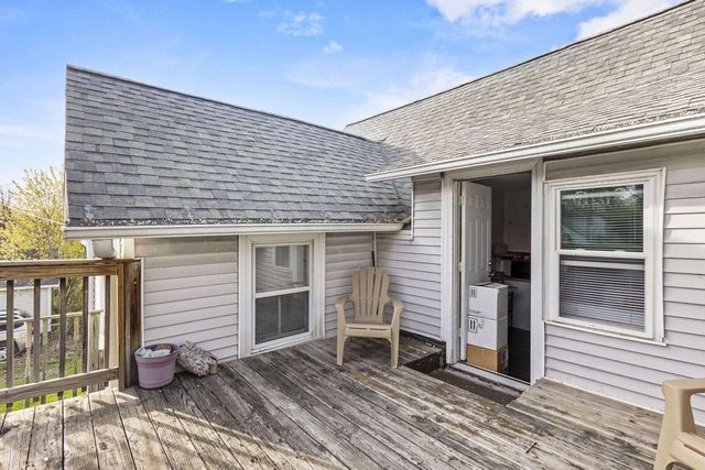 434 S JACKSON STREET, Green Bay, WI 54301