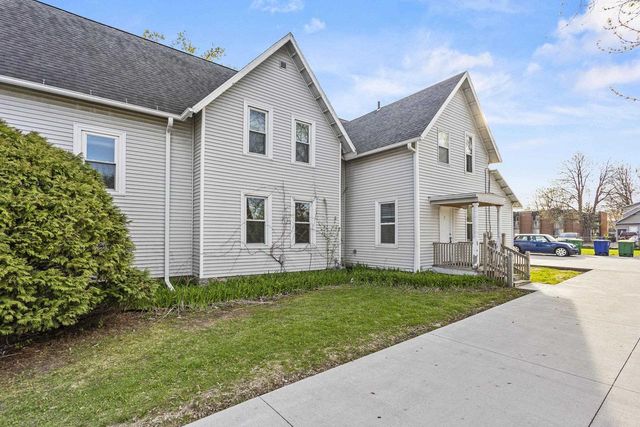 434 S JACKSON STREET, Green Bay, WI 54301