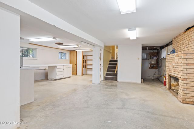 4300 W Old Spanish Trail, New Iberia, LA 70560