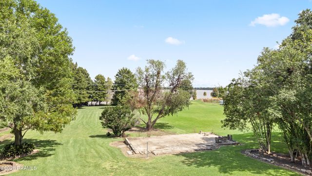 4300 W Old Spanish Trail, New Iberia, LA 70560