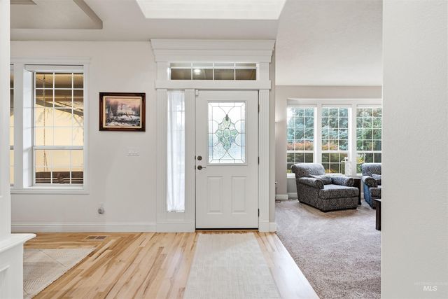 1877 E Woodvalley St, Eagle, ID 83616