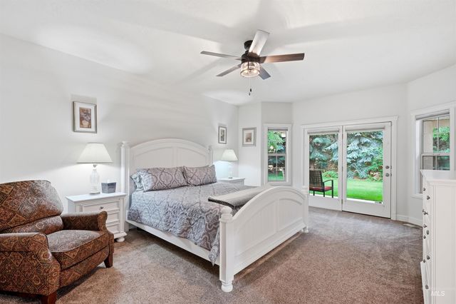 1877 E Woodvalley St, Eagle, ID 83616