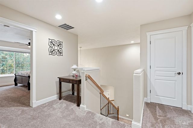 1877 E Woodvalley St, Eagle, ID 83616