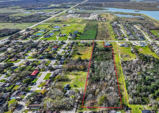 00 29th St, Texas City, TX 77590