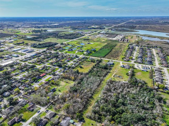 00 29th St, Texas City, TX 77590