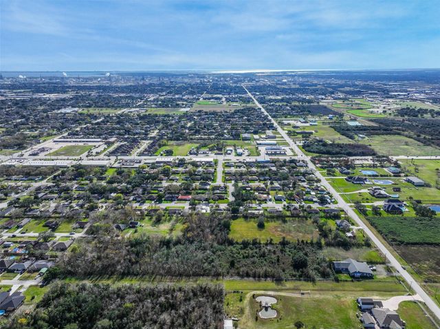 00 29th St, Texas City, TX 77590