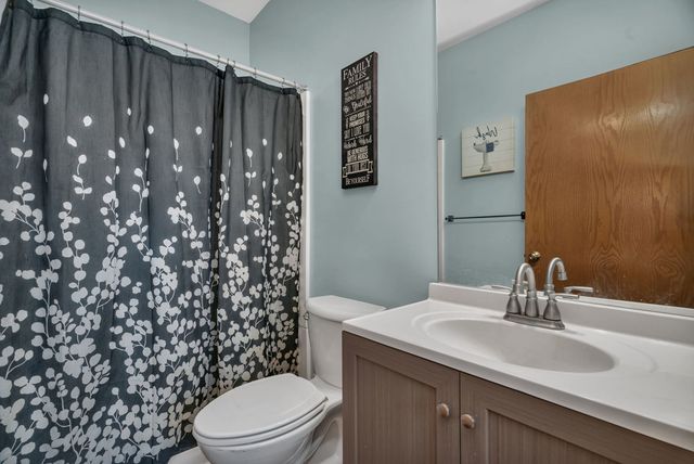 16107 Huron Street, Crest Hill, IL 60403