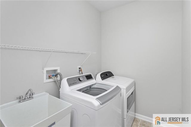 64 Diamond Spring Drive, Monroe, NJ 08831