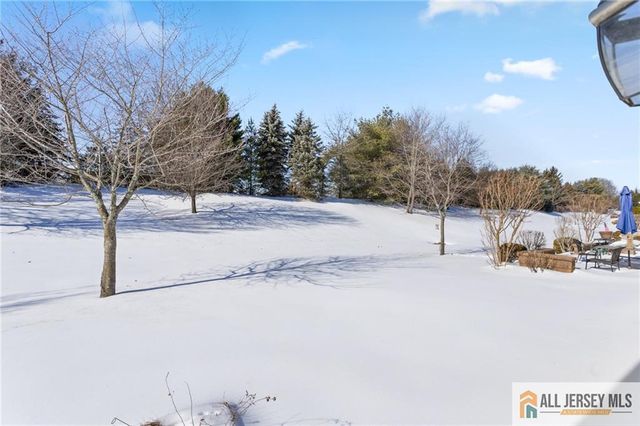 64 Diamond Spring Drive, Monroe, NJ 08831