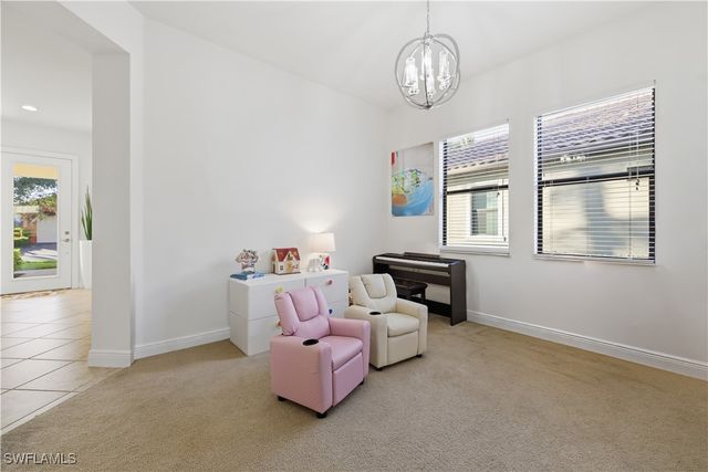 4573 Tamarind WAY, Naples, FL 34119