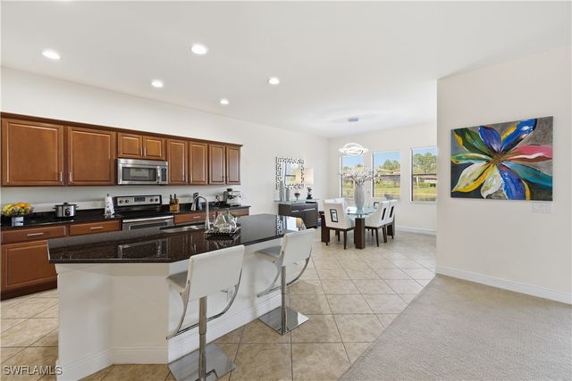 4573 Tamarind WAY, Naples, FL 34119