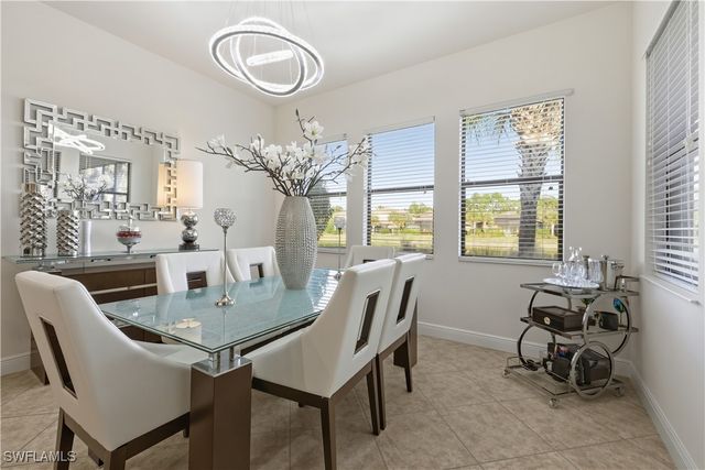 4573 Tamarind WAY, Naples, FL 34119