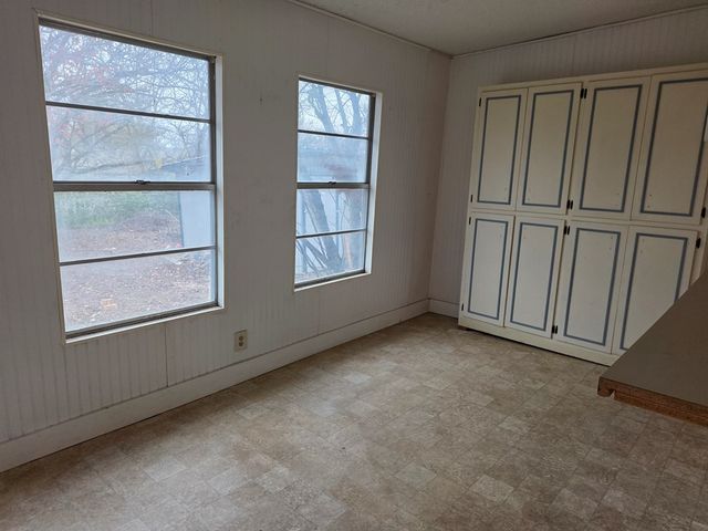 221 Miller St, Kerrville, TX 78028