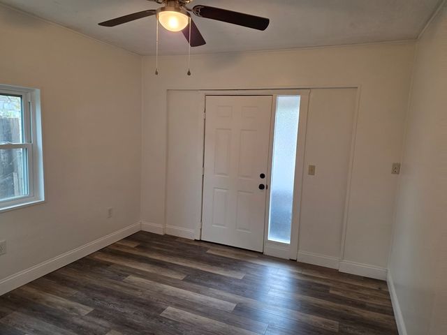 221 Miller St, Kerrville, TX 78028