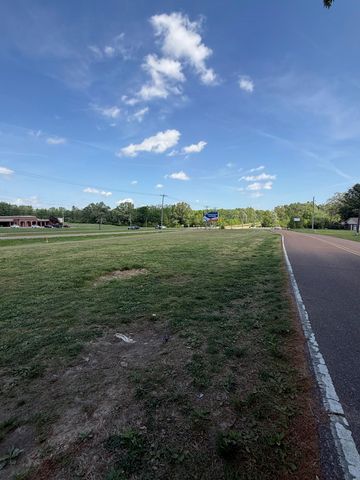 6705 CHASE RD, Millington, TN 38083