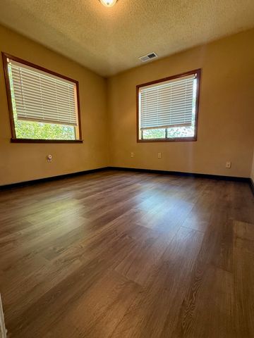 6705 CHASE RD, Millington, TN 38083