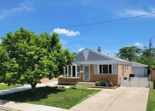 8035 S Kolmar Avenue, Chicago, IL 60652