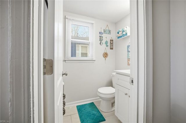 812 Ridgeway AVE, Hampton, VA 23661