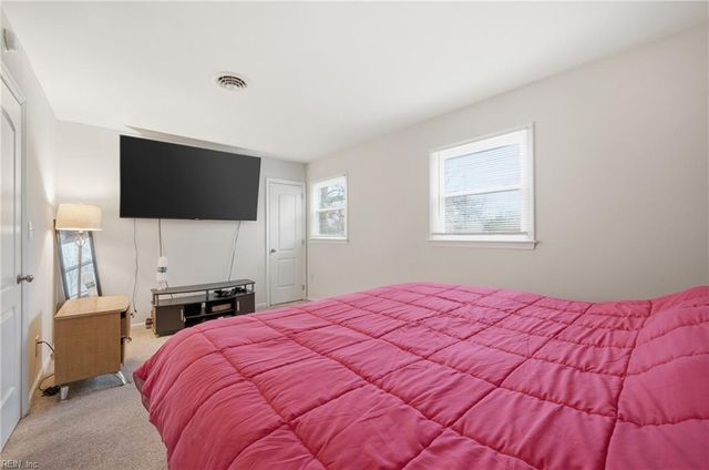 812 Ridgeway AVE, Hampton, VA 23661