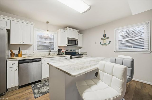 812 Ridgeway AVE, Hampton, VA 23661