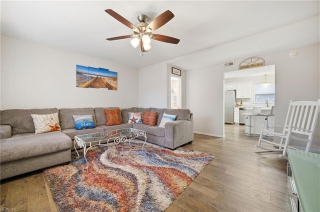 812 Ridgeway AVE, Hampton, VA 23661