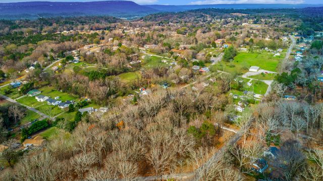 323 N Jenkins Road, Rossville, GA 30741