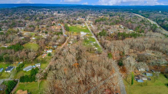 323 N Jenkins Road, Rossville, GA 30741