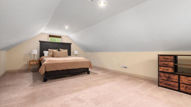 215 N 13th Street, Newark, OH 43055