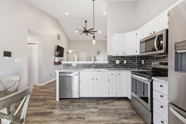 2100 Liberty Way Drive, Greenwood, IN 46143