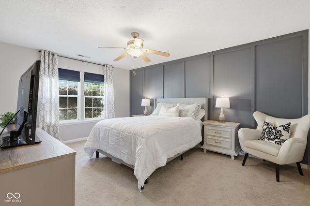 2100 Liberty Way Drive, Greenwood, IN 46143