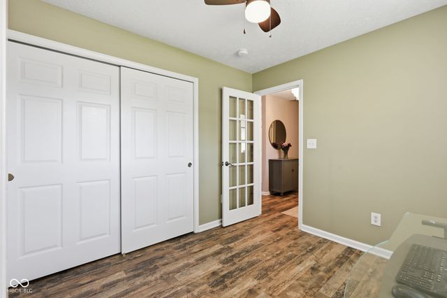 2100 Liberty Way Drive, Greenwood, IN 46143