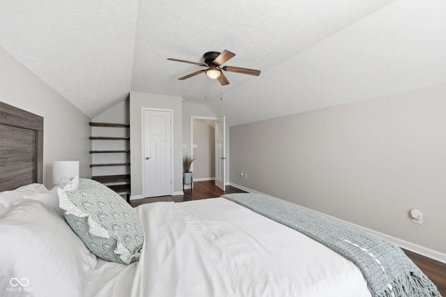 2100 Liberty Way Drive, Greenwood, IN 46143