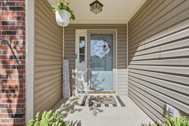 2100 Liberty Way Drive, Greenwood, IN 46143