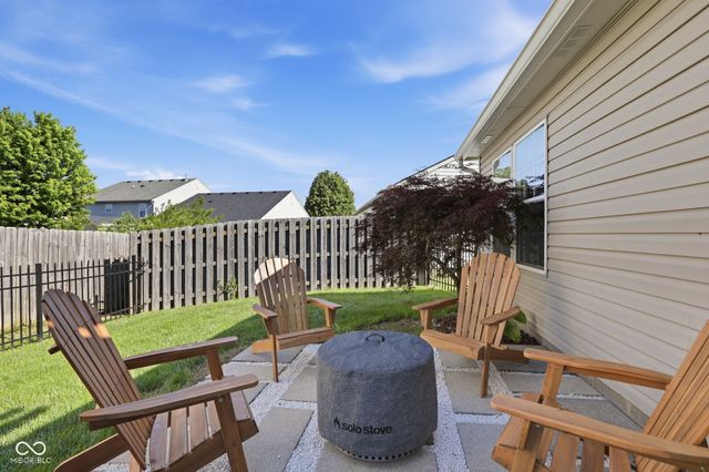 2100 Liberty Way Drive, Greenwood, IN 46143