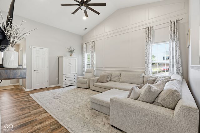 2100 Liberty Way Drive, Greenwood, IN 46143