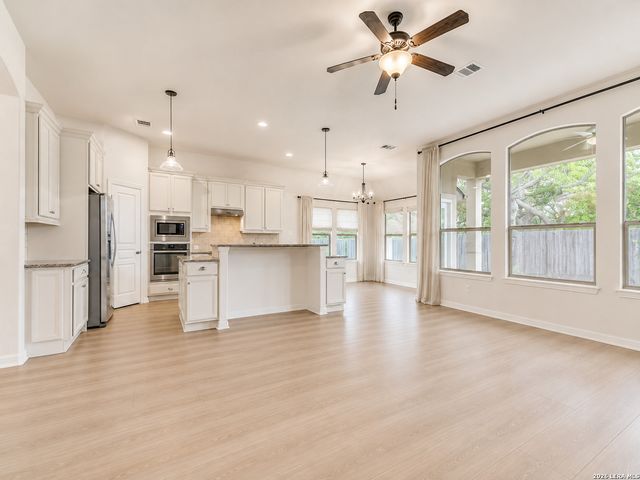 164 AUTUMN RDG, Boerne, TX 78006