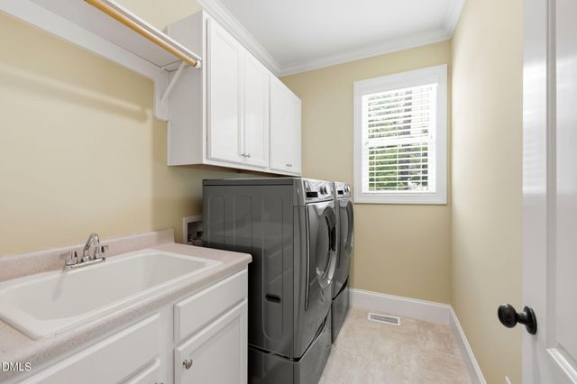 556 Rockport Drive, Clayton, NC 27527
