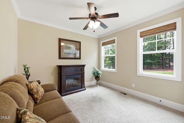 556 Rockport Drive, Clayton, NC 27527