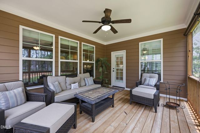 556 Rockport Drive, Clayton, NC 27527